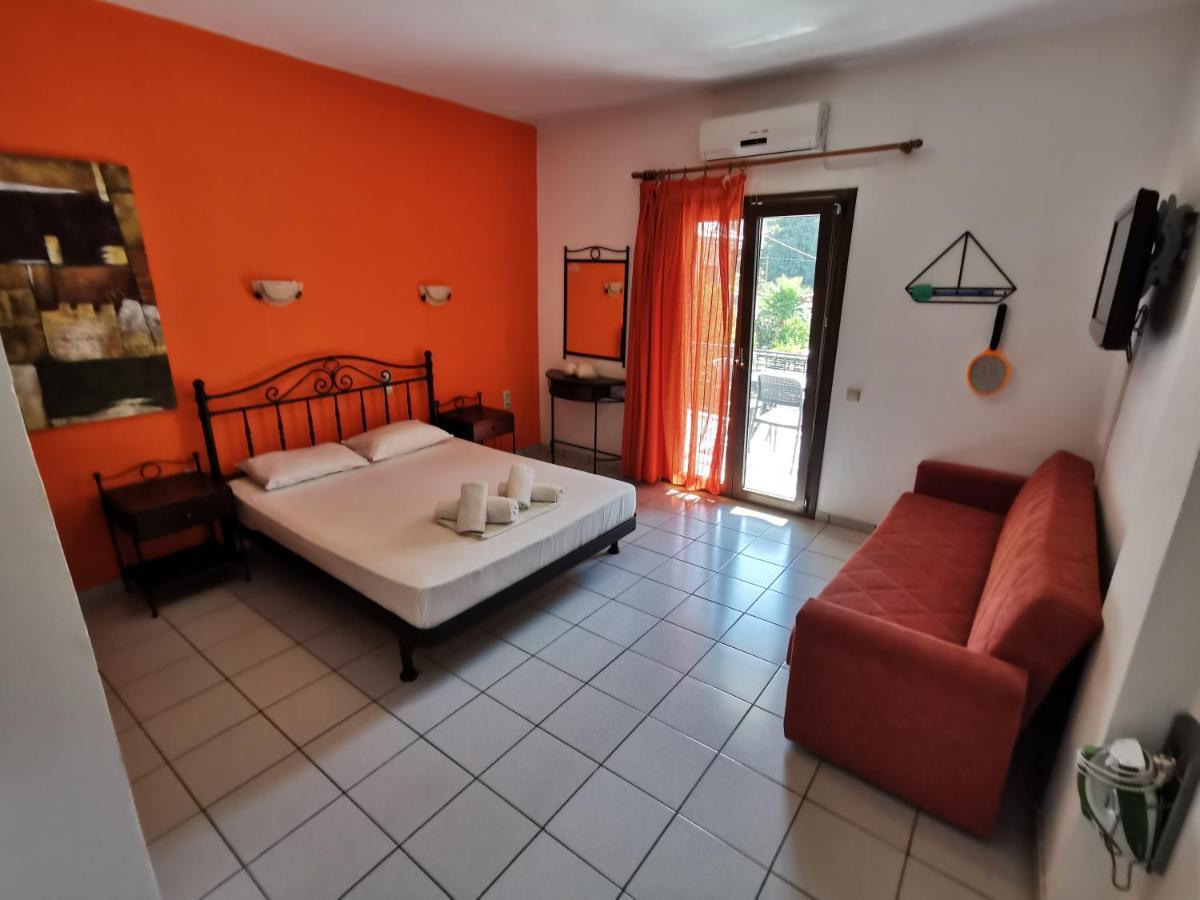 Marinos Aparts Aparthotel Sívota Екстериор снимка