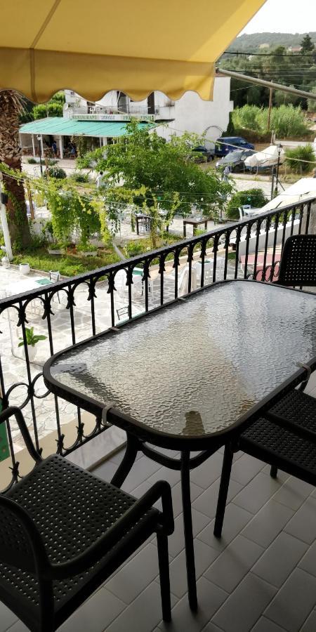 Marinos Aparts Aparthotel Sívota Екстериор снимка